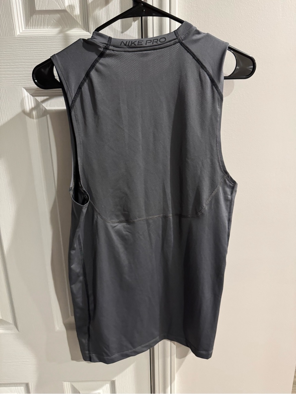 Nike pro gray tank top - Picture 3 of 3